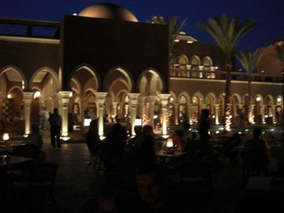 Hotel bei Nacht Grand Makadi