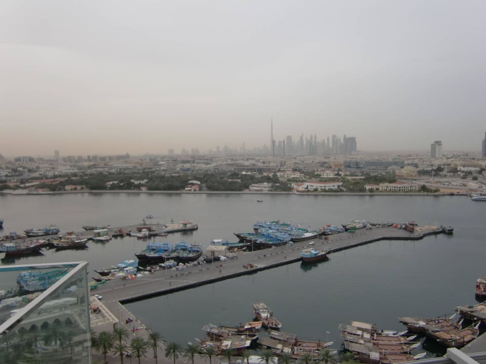 Blick vom Dachpool auf den Creek Golden Sands Hotel Creek