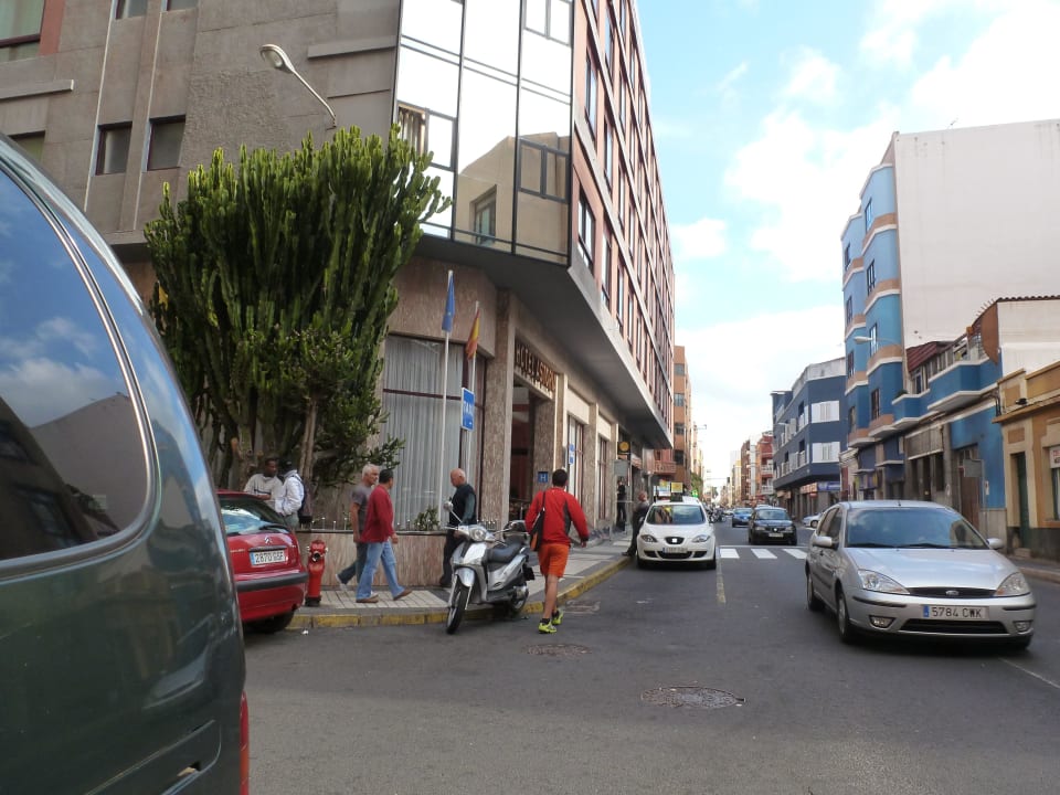 Eingang Hotel Bull Astoria