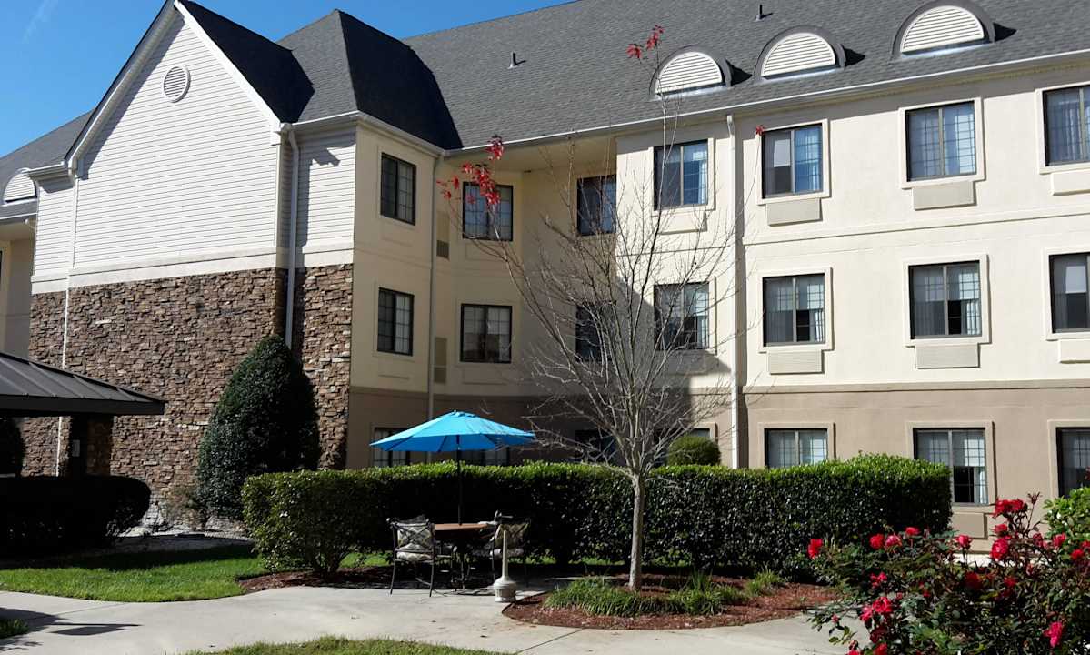 Poolside & Barbecue Hotel Sonesta ES Suites Charlotte