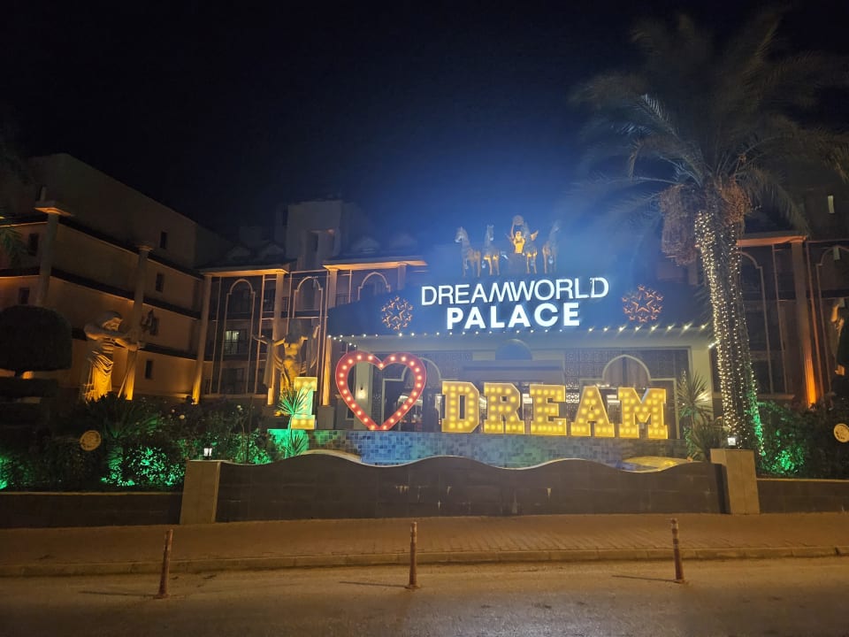 Außenansicht Dream World Palace Hotel