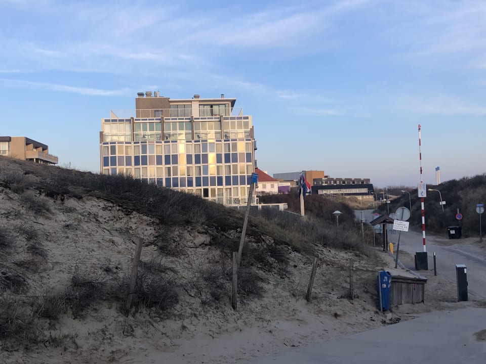 Außenansicht Fletcher Hotel-Restaurant Zeeduin