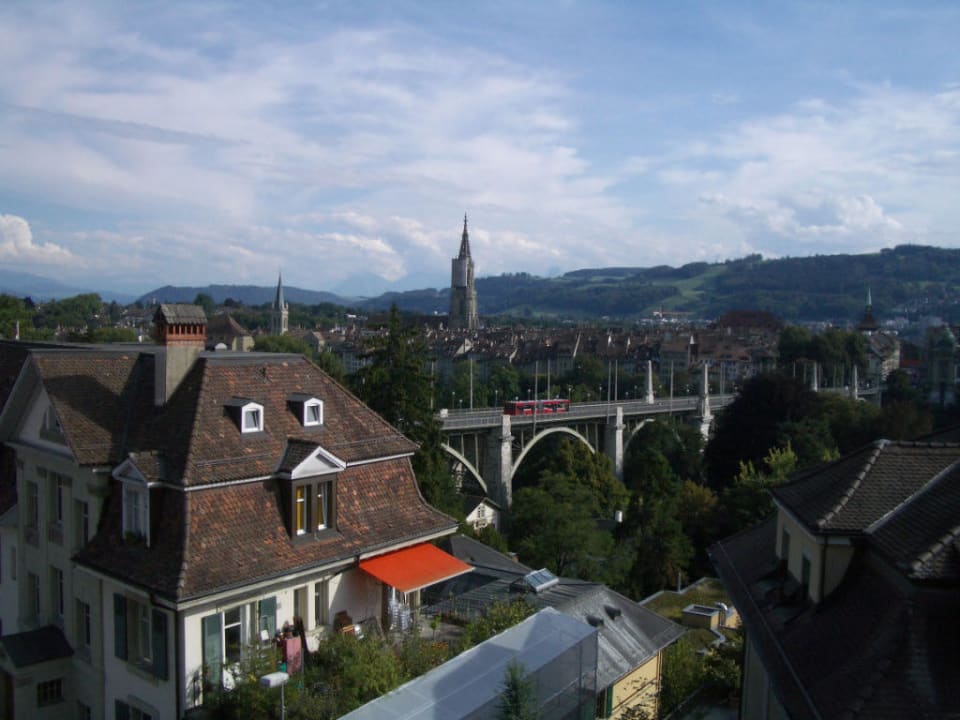 Blick auf die Berner Altstadt Swissôtel Kursaal Bern
