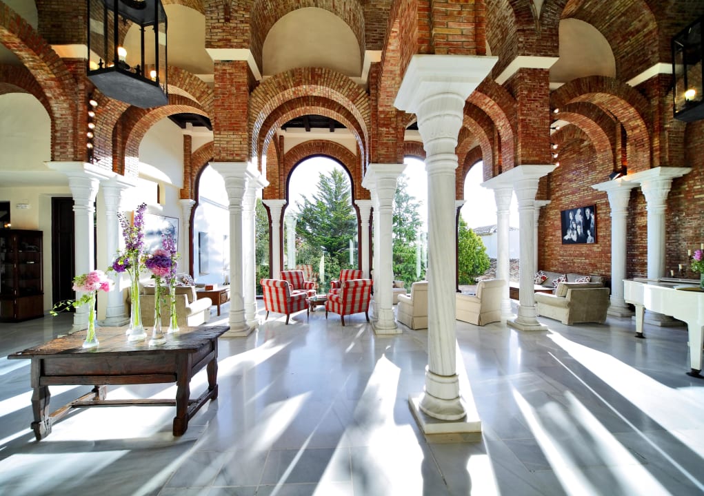 Lobby La Bobadilla, a Royal Hideaway Hotel