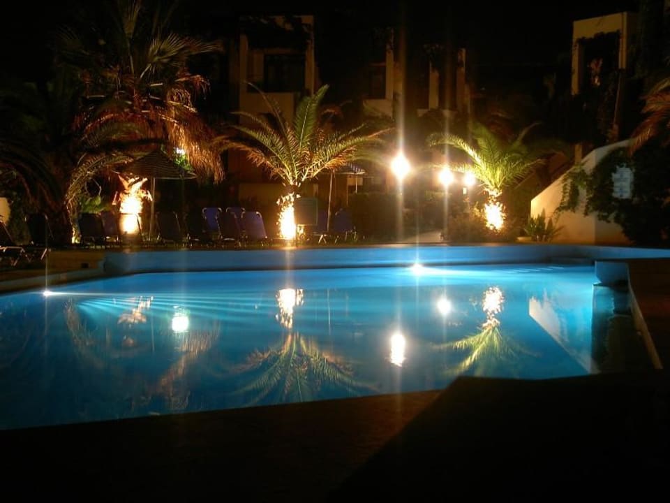 Bei Nacht! Hotel Eva Bay