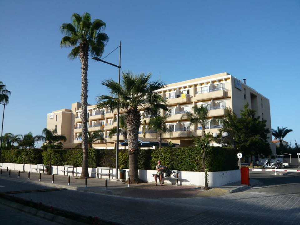 Außenansicht Faros Hotel Ayia Napa