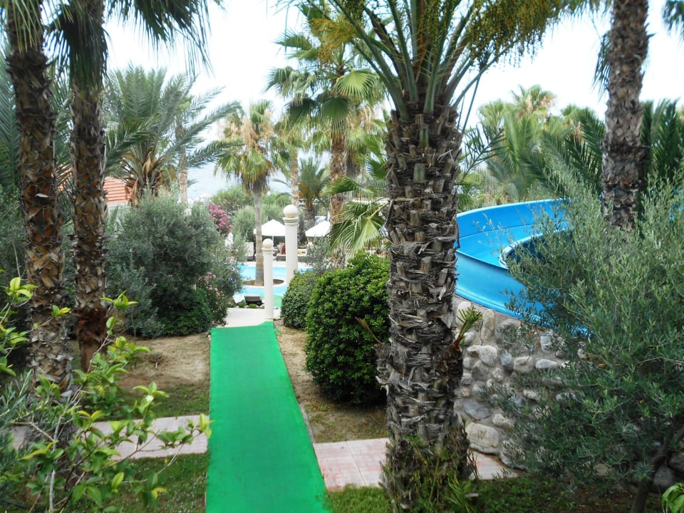 Gartenanlage Oscar Resort Hotel