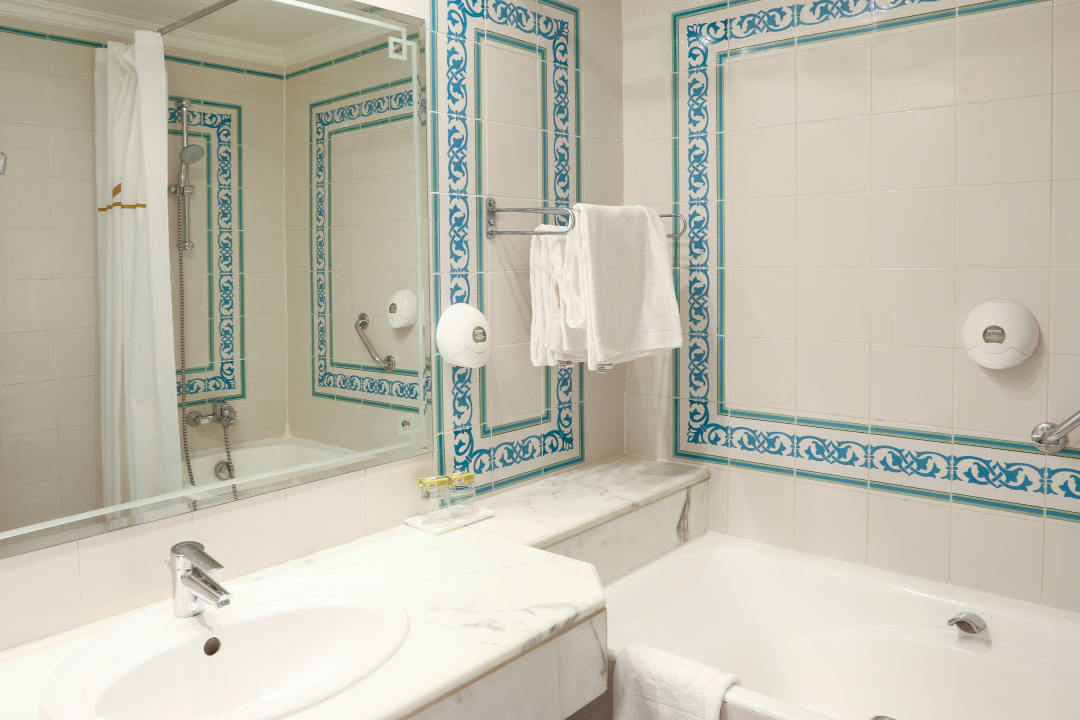 Zimmer Hotel Royal Garden Palace