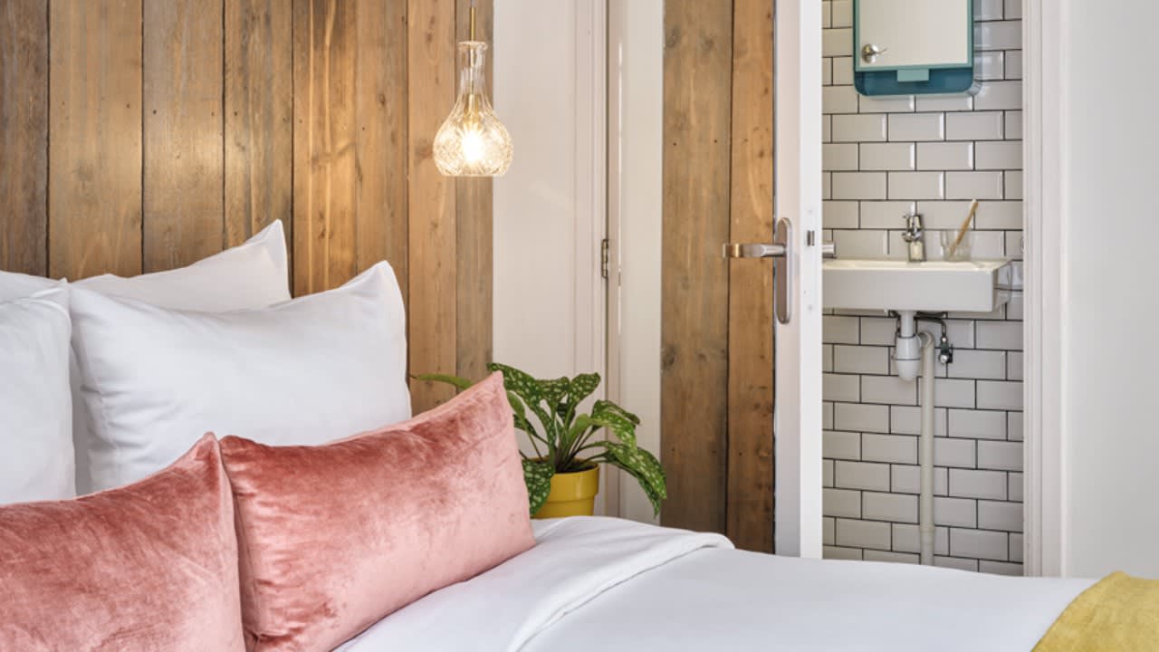 Zimmer Max Brown Hotel Canal District, part of Sircle Collection