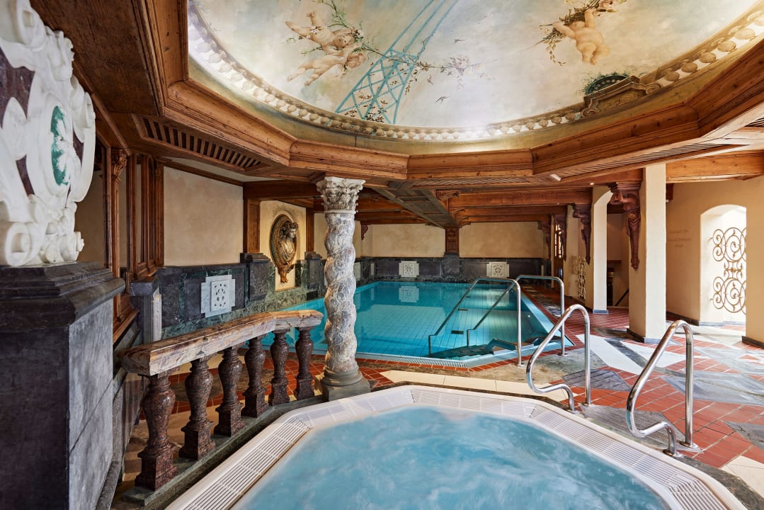 Pool Parkhotel Oberstaufen