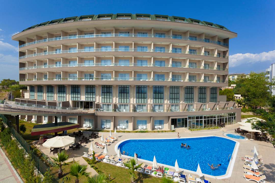 Außenansicht Justiniano Moonlight Hotel