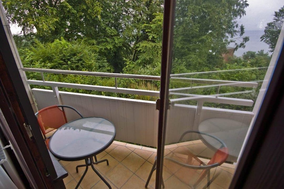 Minibalkon mit Meerblick Cliff Hotel Rügen