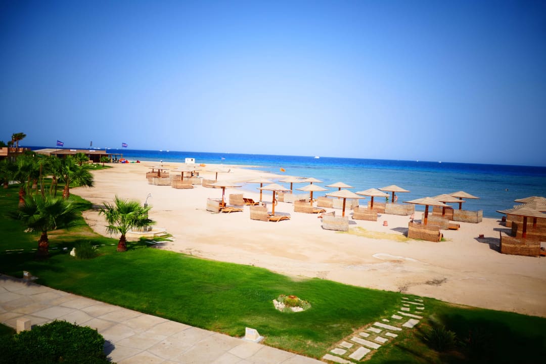 Blick vom Pool auf den Strand Shams Prestige Abu Soma-Adults Only