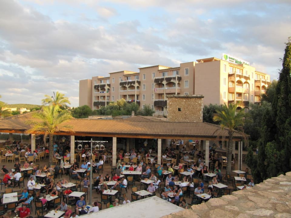 Abendbühne Holiday Village Majorca
