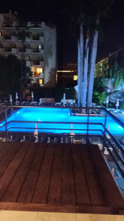 Pool Be Live Tenerife - Adults only