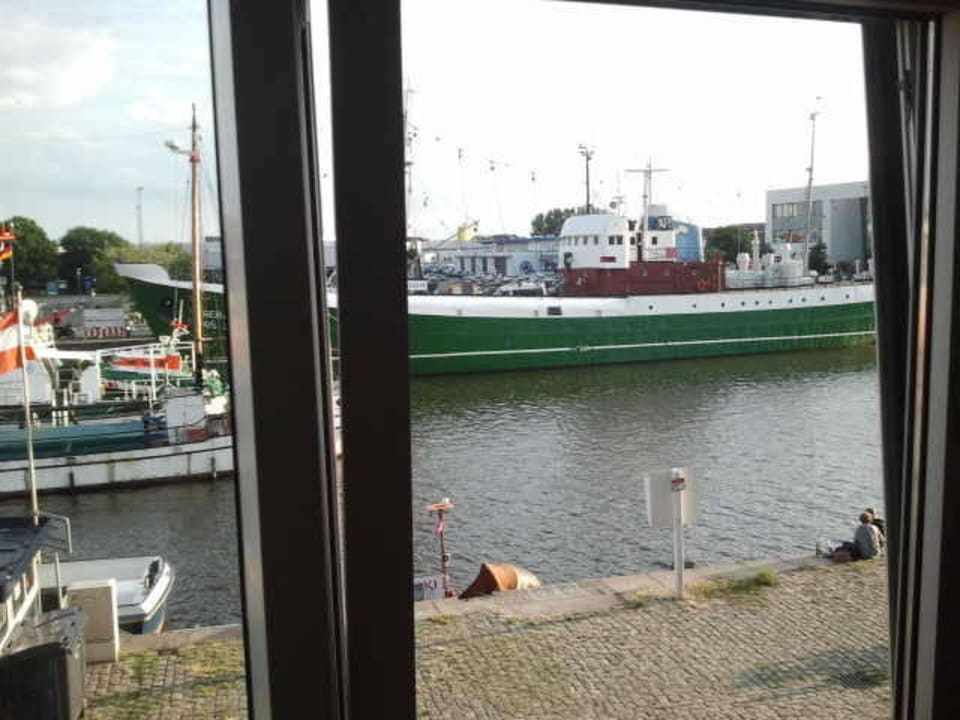 Blick aus dem Fenster Nordsee Hotel Fischereihafen
