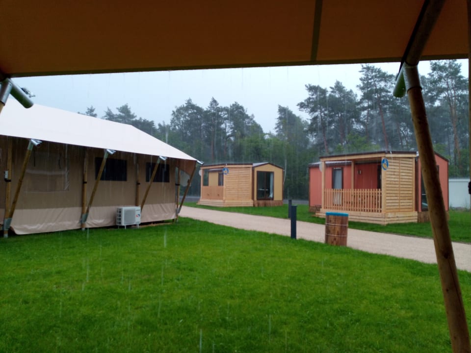 Außenansicht Safariland Stukenbrock Erlebnisresort