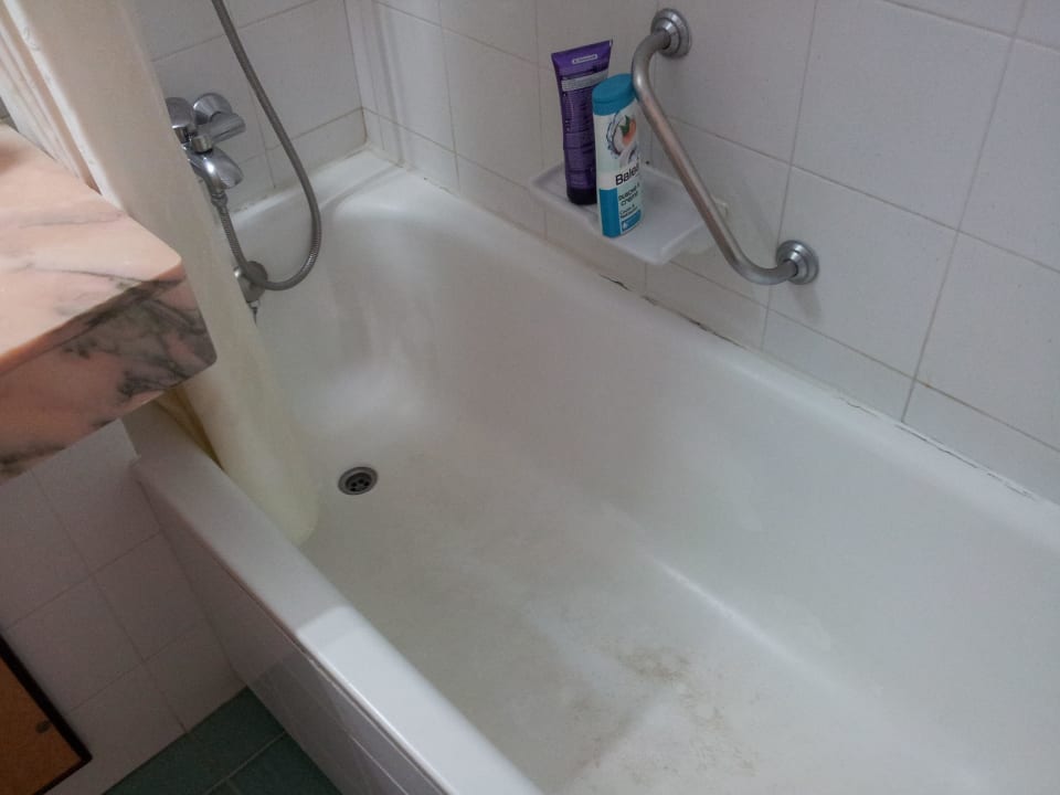 Alt und abgenutzt Iberostar Waves Bouganville Playa