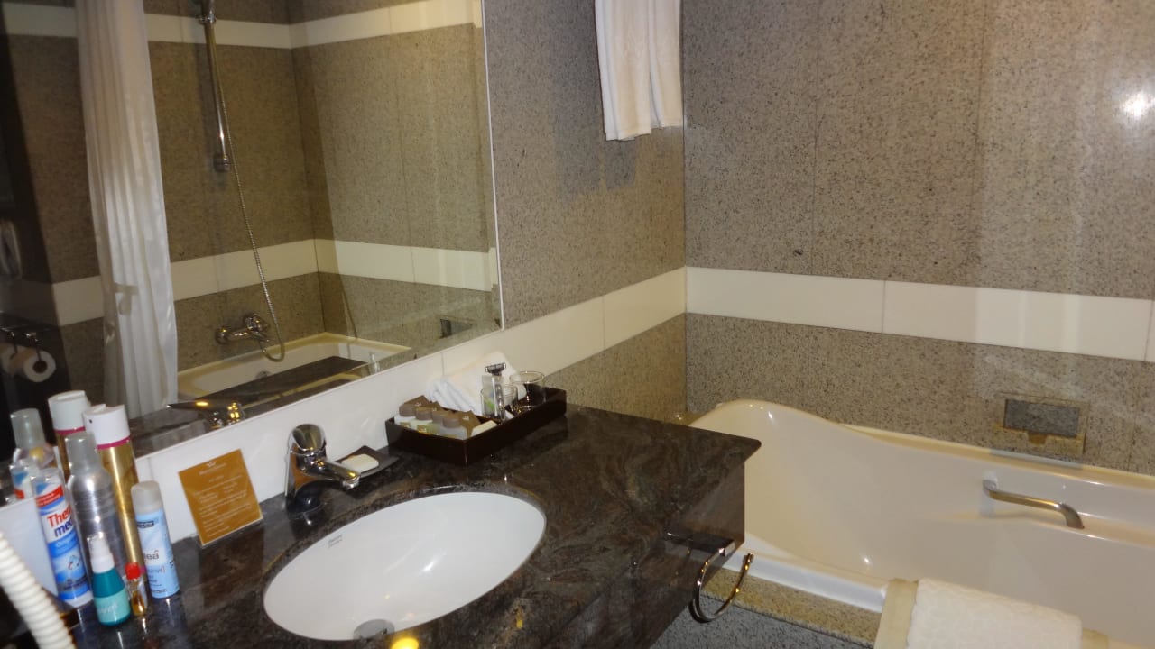 Badeinrichtung Double Tree by Hilton Bangkok Ploenchit