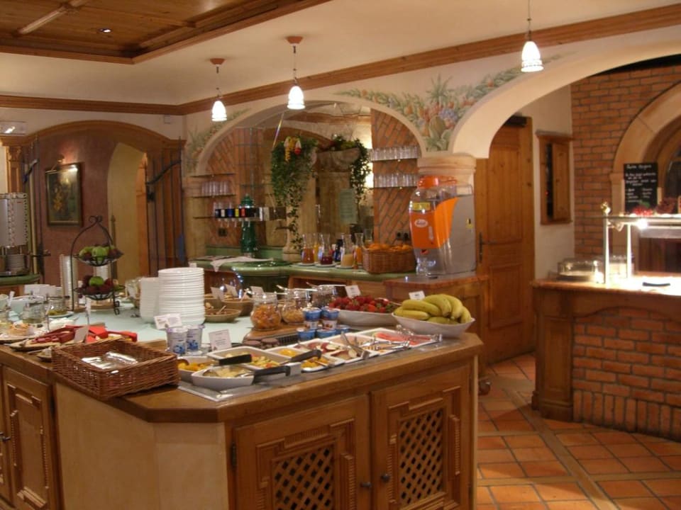 Teil des Frühstückbuffets Hotel Alpin Spa Tuxerhof
