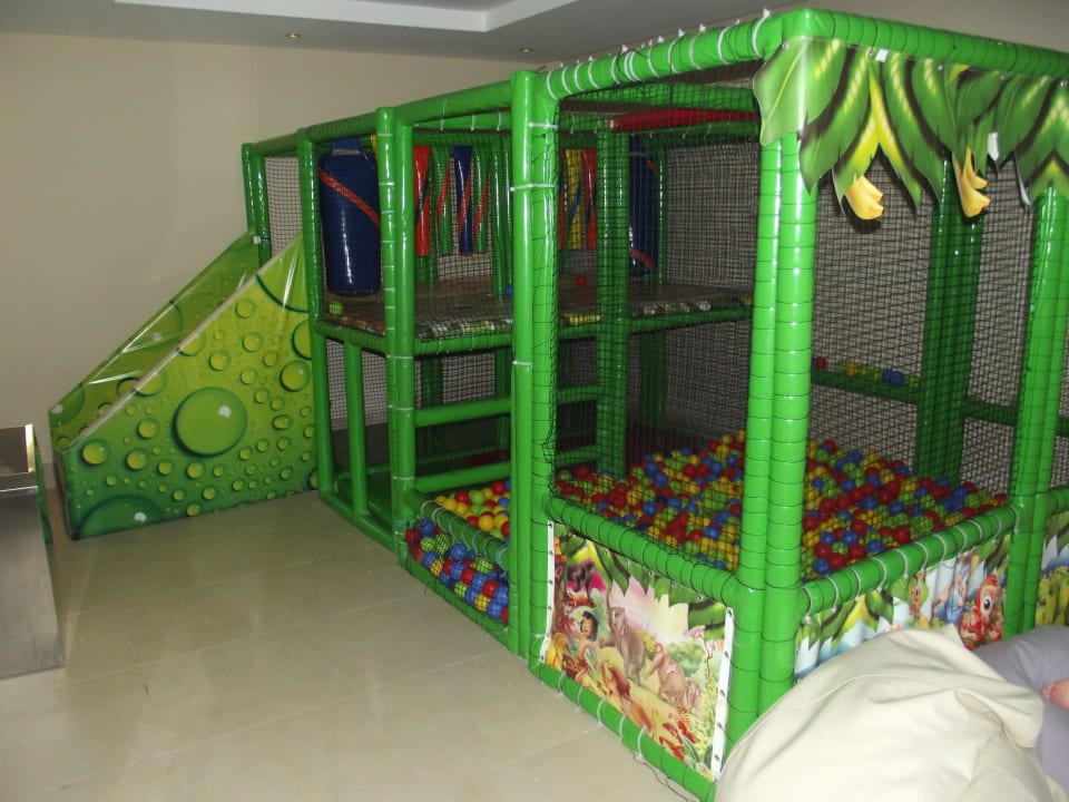 Klitzekleiner Indoor-Spielplatz Hane Family Resort