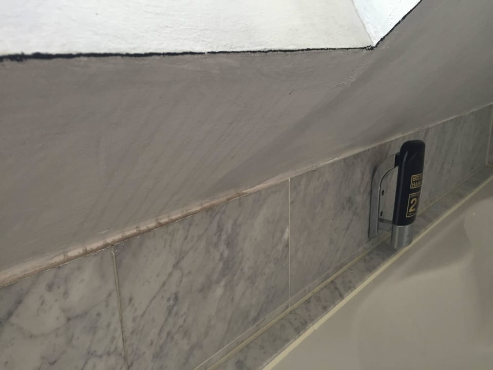 Schlechte Instandhaltung Binders Budget City-Mountain Hotel