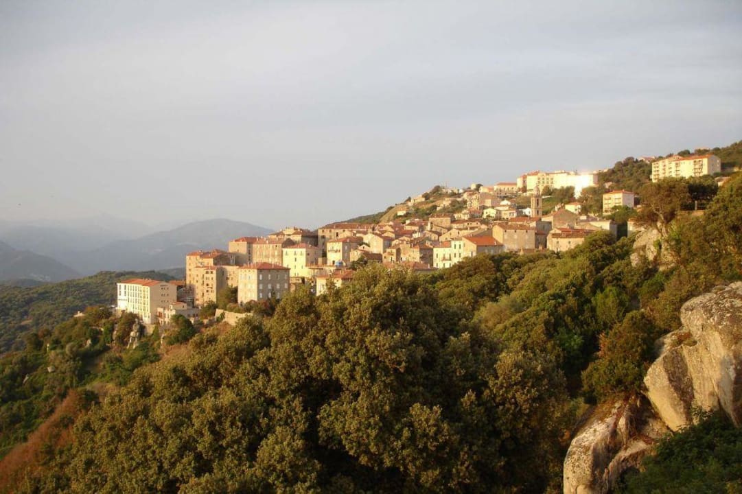 Sartene vom Zimmerbalkon aus Hotel San Damianu
