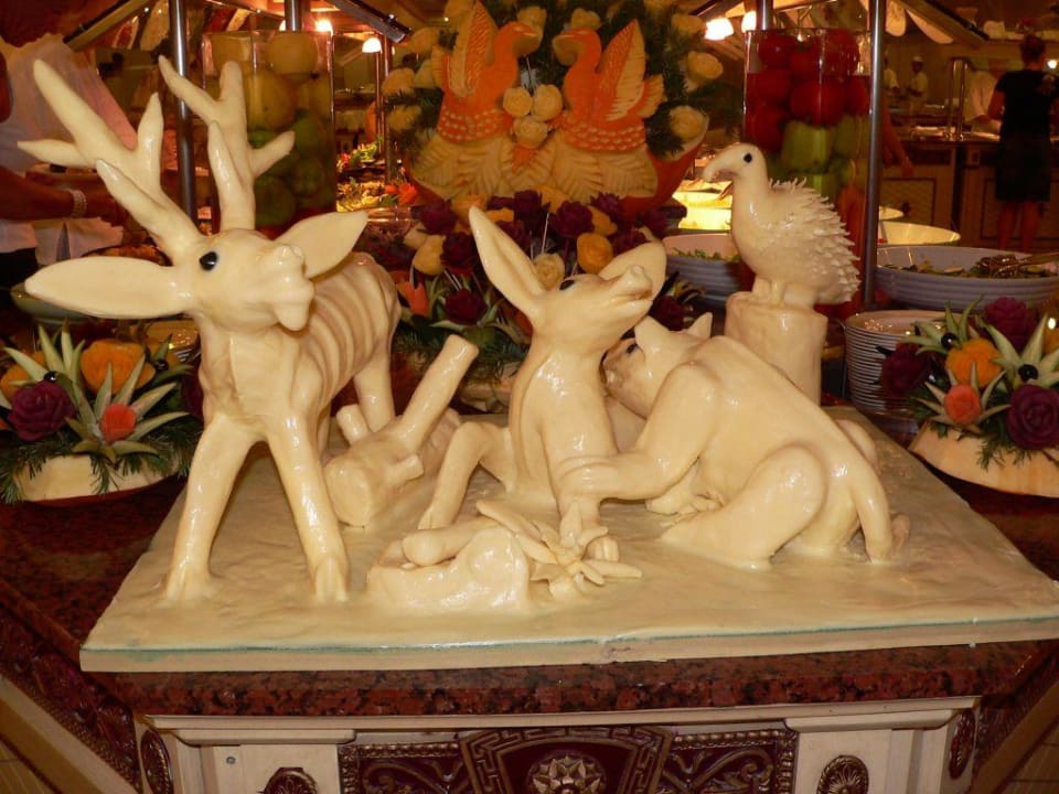 Kunstwerk aus Butter Larina Resort Spa & Hotel