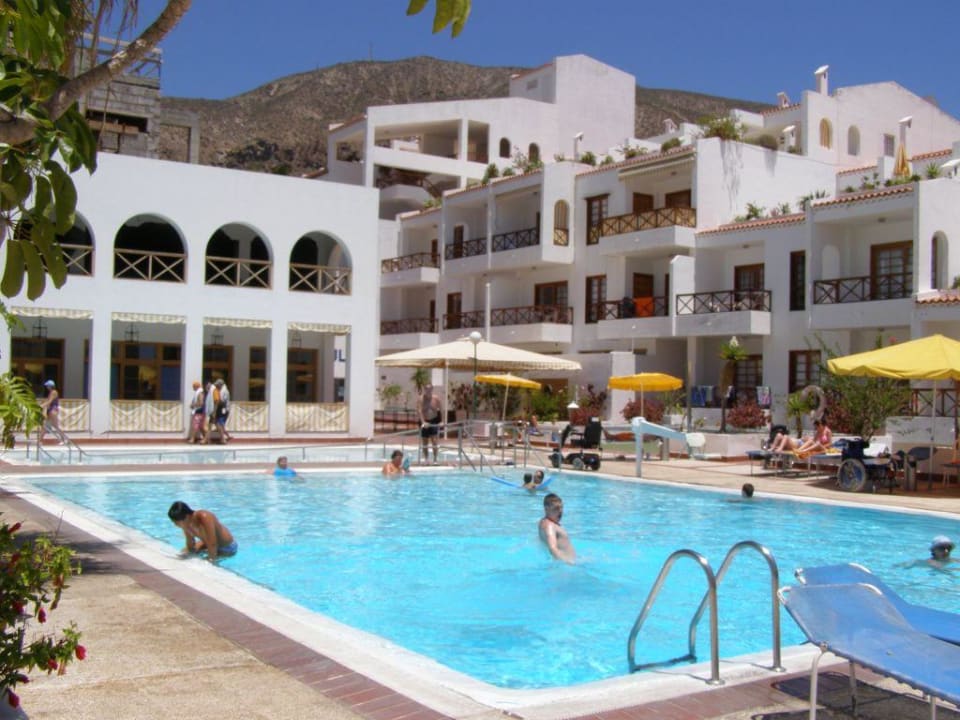 ein Pool im Hotel Mar y Sol Kurhotel Mar y Sol