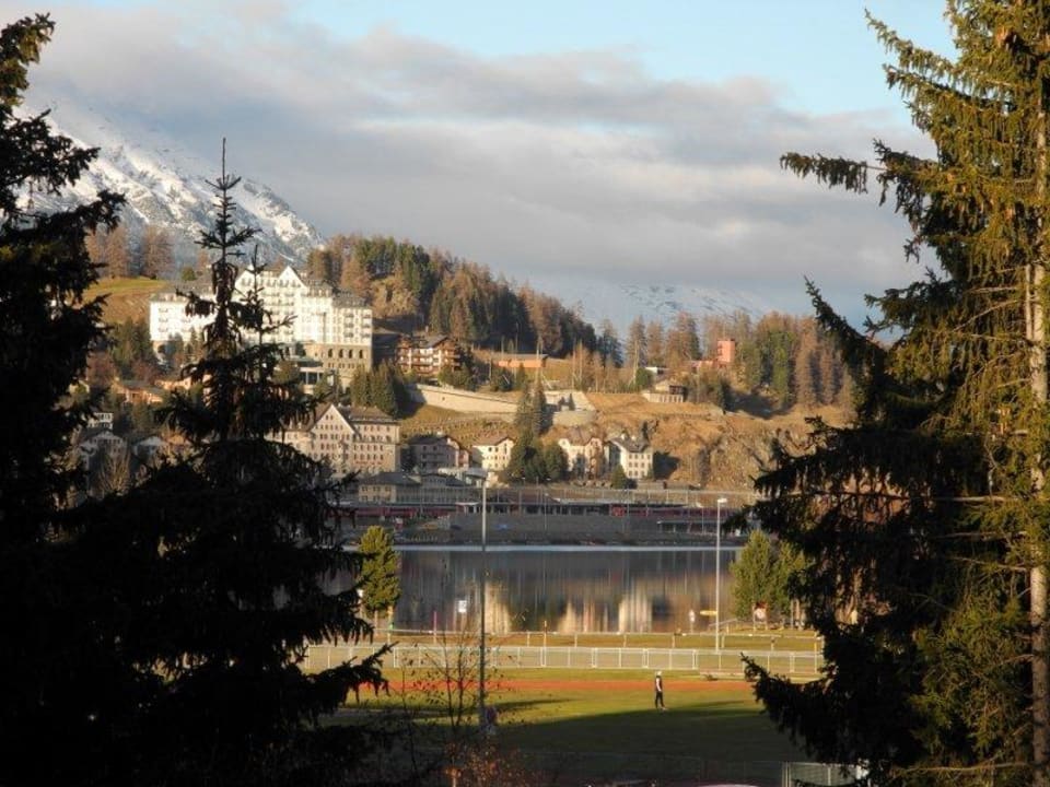Blick Richtung See vom 1. Stockwerk Hotel Laudinella