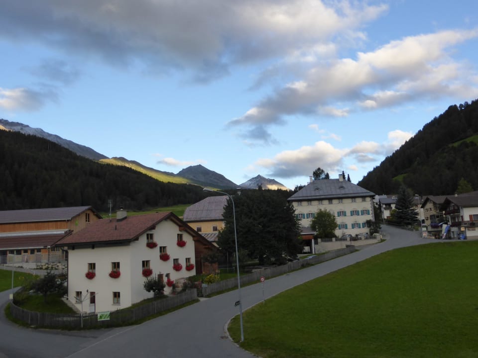 Guten Morgen Valchava Hotel Central La Fainera
