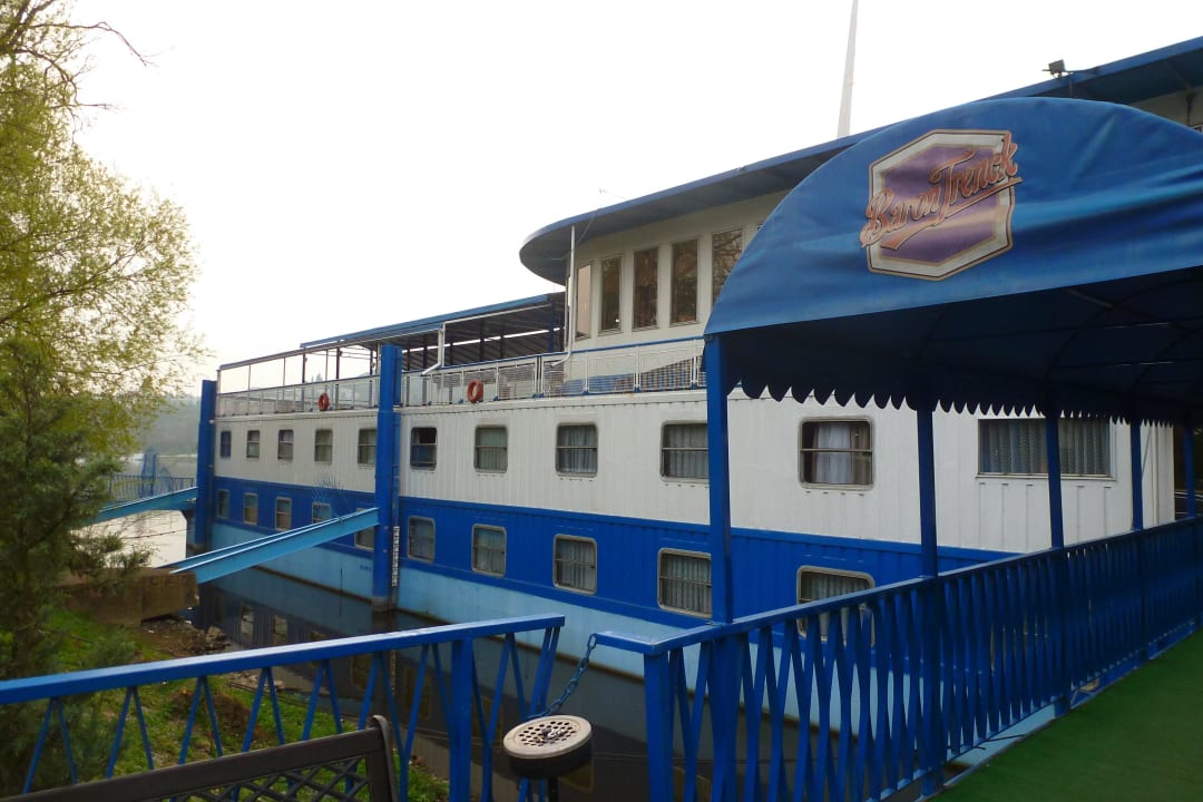 Zugang zum Botel Botel Racek