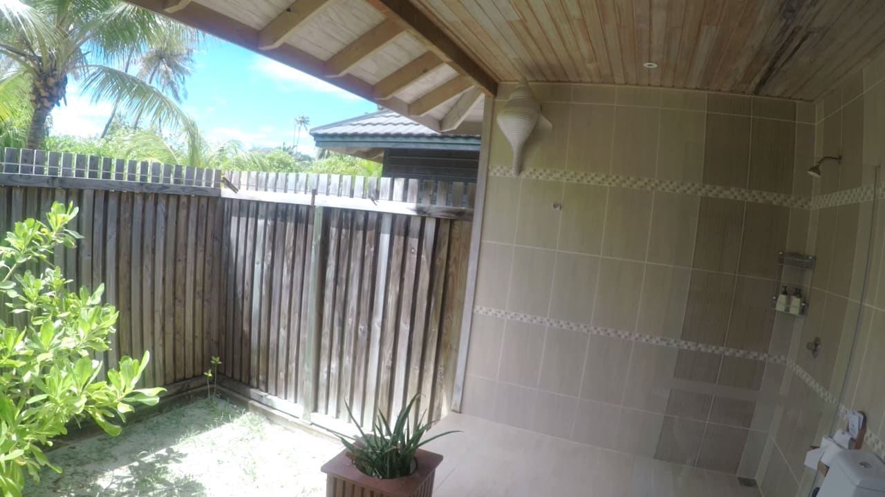 Zimmer Kuredu Island Resort & Spa