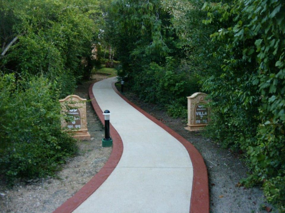 Wege durch das Resort 1 Grand Palladium Select White Sand Resort & Spa