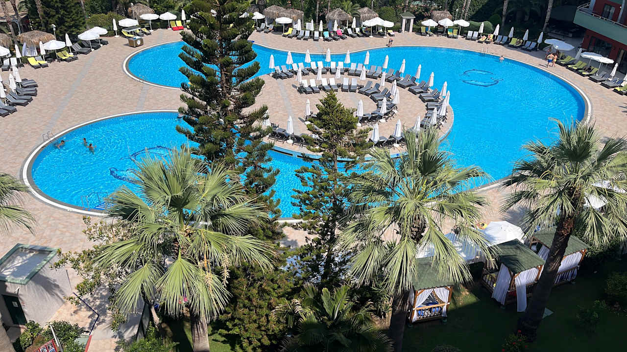 Pool Delphin Deluxe Resort