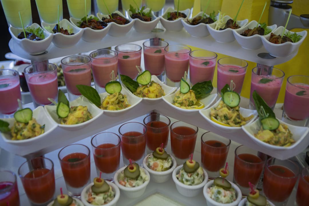 Buffet Le Bleu Hotel & Resort