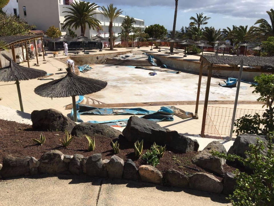 Großbaustelle Hauptpool allsun App.-Hotel Esquinzo Beach