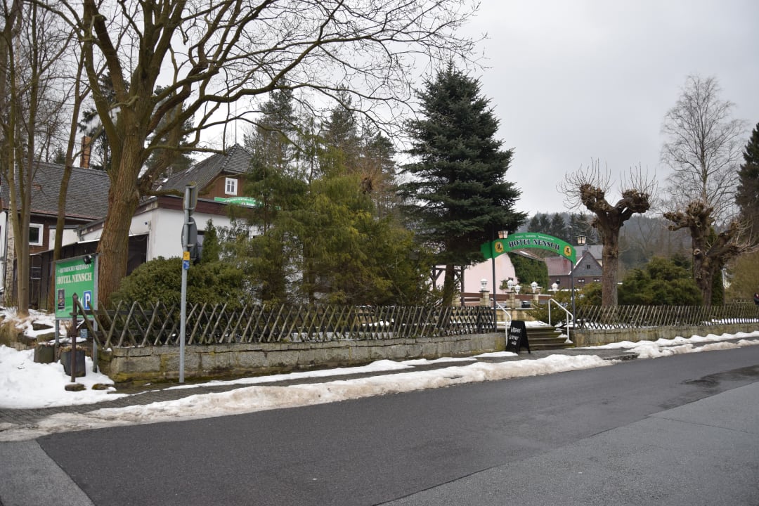 Außenansicht Hotel Nensch