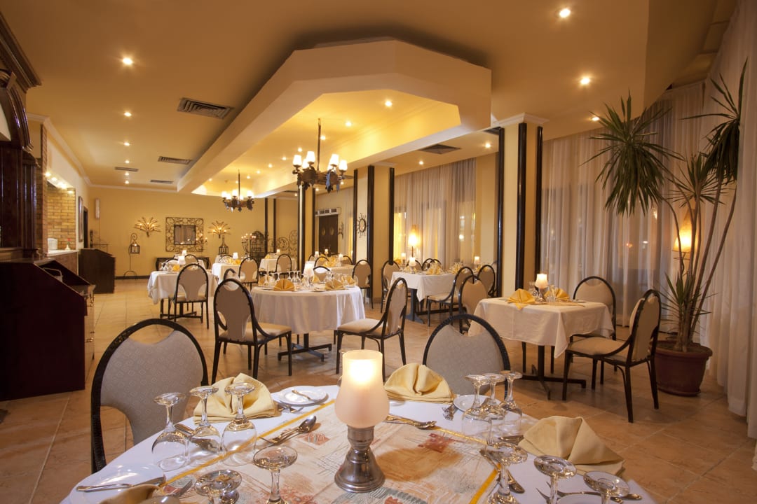 Restaurant Regina Resort and Aqua Park Hurghada