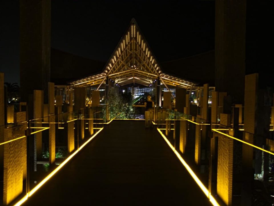 Nächtliche Eindrücke vom Hotel Lopesan Baobab Resort