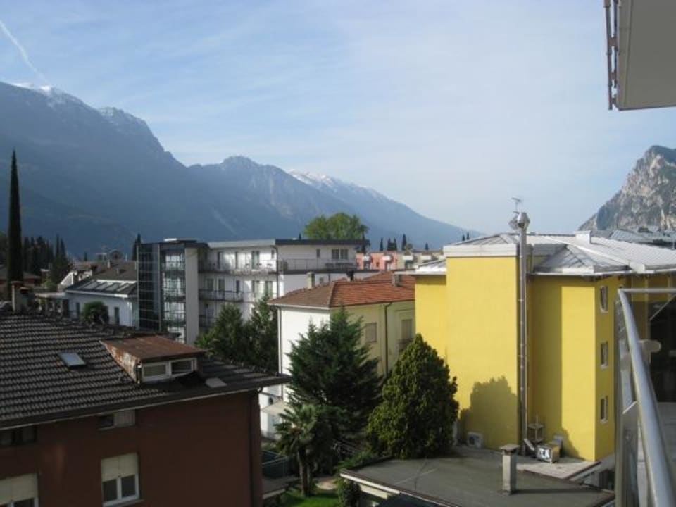 Blick vom Balkon (Ostseite) Hotel Kristal Palace - TonelliHotels