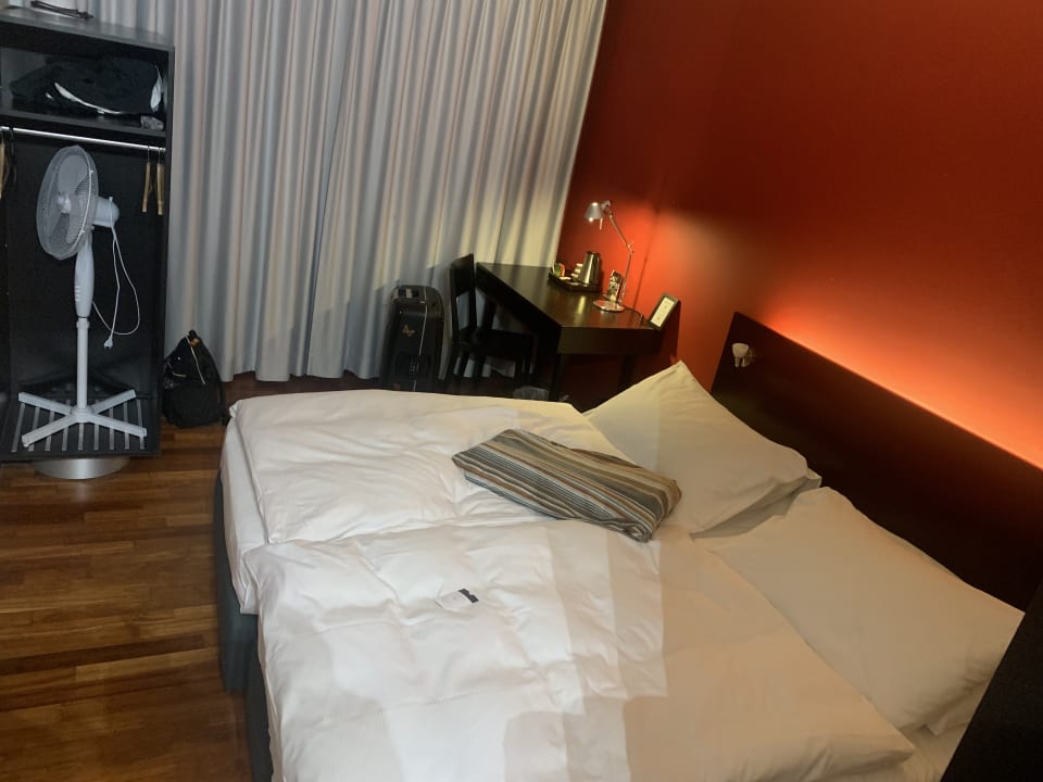 Zimmer Hotel Montana Zürich