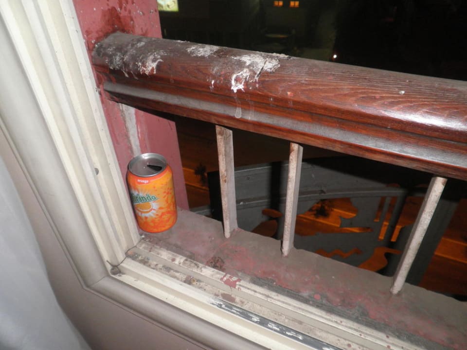 Vor dem Zimmer Fenster Swiss Inn Nile Hotel