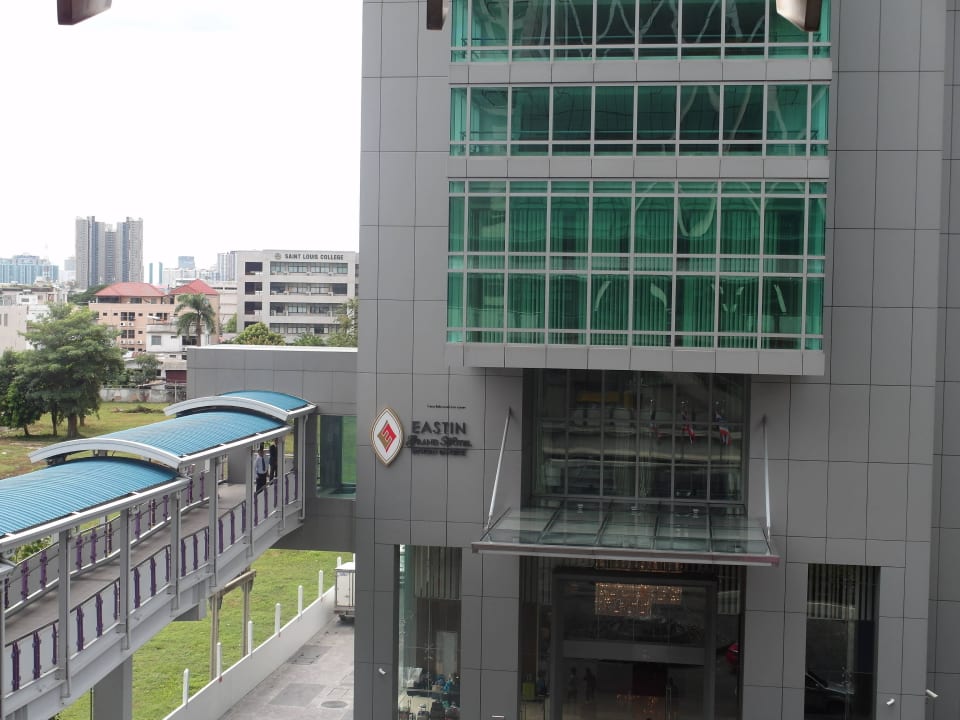 Zugang zum Skytrain Eastin Grand Hotel Sathorn