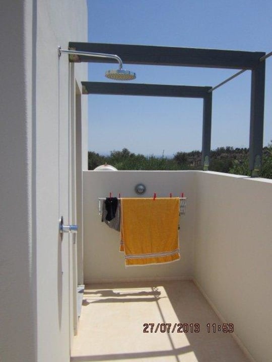 2 Niriida Guesthouse