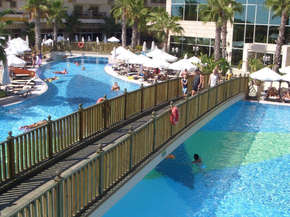 Blick von den Wasserrutschen Diamond Excellence Resort & Spa