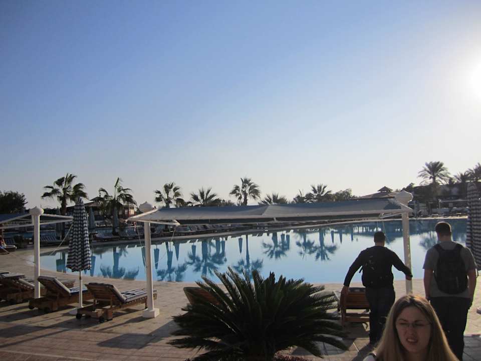 Einer der 4 Pools Sultan Gardens Resort