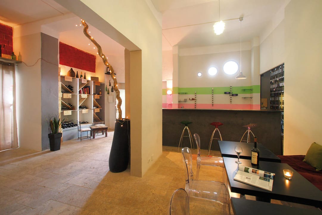 Bar à vin Adonis Sanary Hôtel des Bains