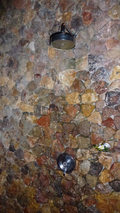 Aussendusche The Fair House Beach Resort