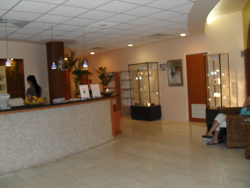 Rezeption ROBINSON CYPRUS